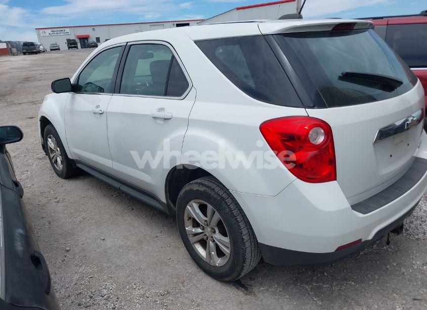 Photo 3 of 2015 Chevrolet Equinox LS (VIN 2GNALAEKXF1180703)