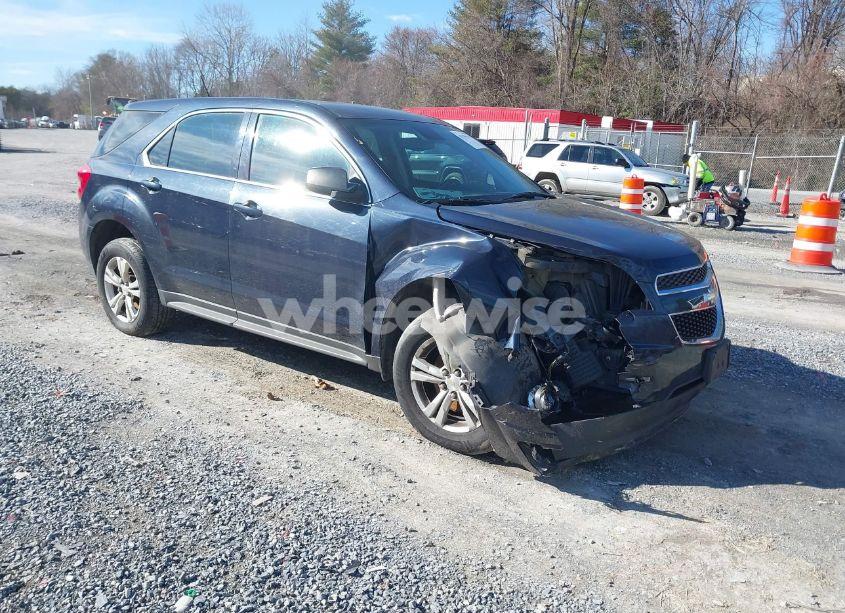 2015 Chevrolet Equinox LS (VIN 2GNALAEKXF6127339) main photo