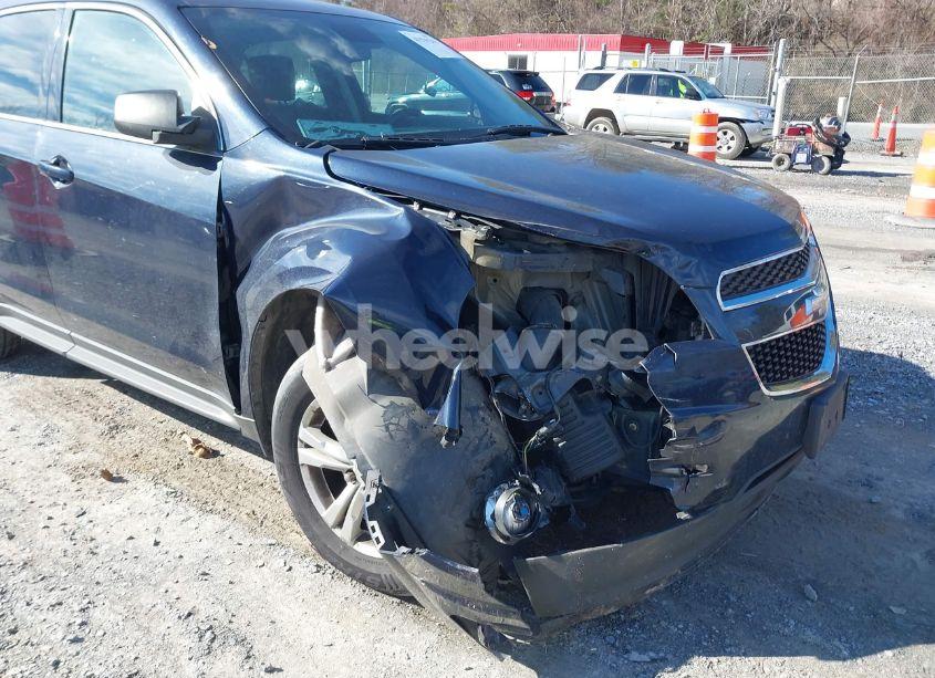 Photo 6 of 2015 Chevrolet Equinox LS (VIN 2GNALAEKXF6127339)