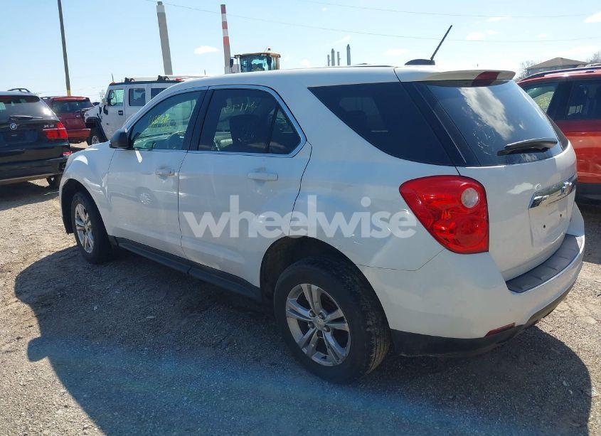 Photo 3 of 2015 Chevrolet Equinox LS (VIN 2GNALAEKXF6354062)