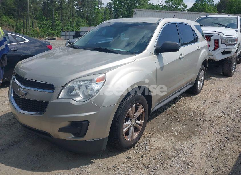 Photo 2 of 2015 Chevrolet Equinox LS (VIN 2GNALAEKXF6394416)
