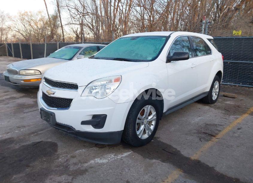 Photo 2 of 2011 Chevrolet Equinox LS (VIN 2GNALBEC0B1177592)