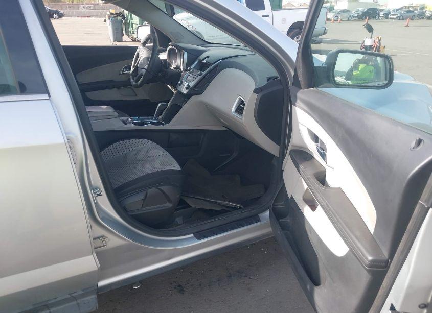 Photo 5 of 2011 Chevrolet Equinox LS (VIN 2GNALBEC0B1221851)