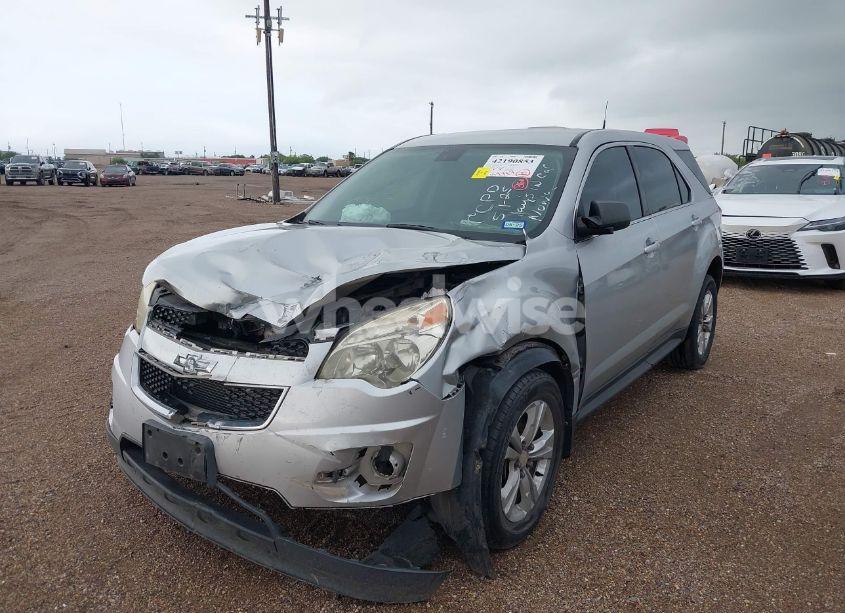 Photo 2 of 2011 Chevrolet Equinox LS (VIN 2GNALBEC0B1226127)