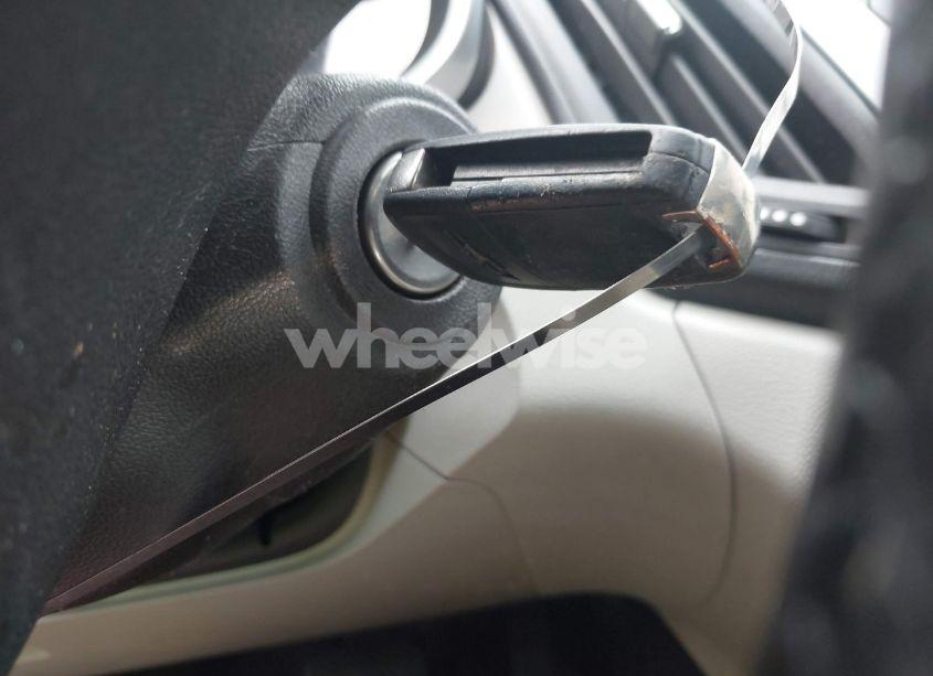 Photo 11 of 2011 Chevrolet Equinox LS (VIN 2GNALBEC1B1260478)