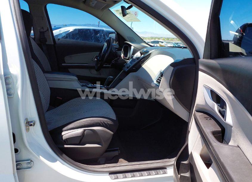 Photo 5 of 2011 Chevrolet Equinox LS (VIN 2GNALBEC1B1271304)