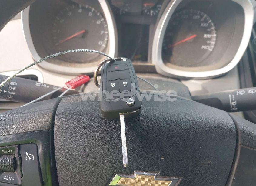 Photo 11 of 2011 Chevrolet Equinox LS (VIN 2GNALBEC2B1202931)