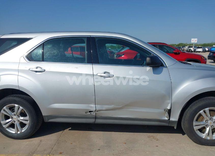 Photo 13 of 2011 Chevrolet Equinox LS (VIN 2GNALBEC3B1146465)