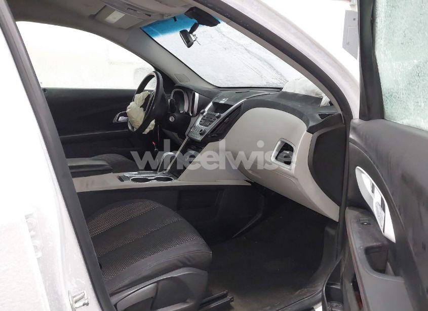 Photo 5 of 2011 Chevrolet Equinox LS (VIN 2GNALBEC3B1334774)