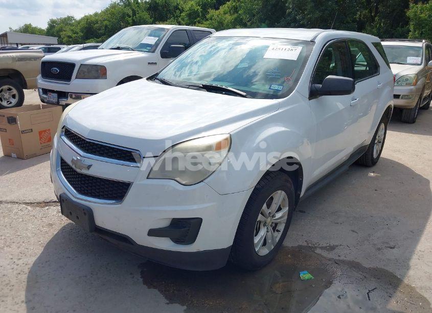 Photo 2 of 2011 Chevrolet Equinox LS (VIN 2GNALBEC4B1153490)
