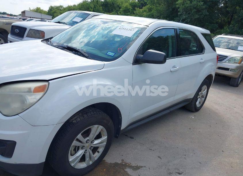 Photo 6 of 2011 Chevrolet Equinox LS (VIN 2GNALBEC4B1153490)