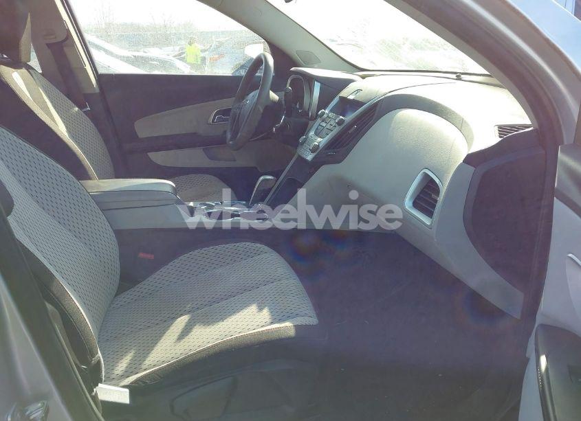 Photo 5 of 2011 Chevrolet Equinox LS (VIN 2GNALBEC4B1165851)