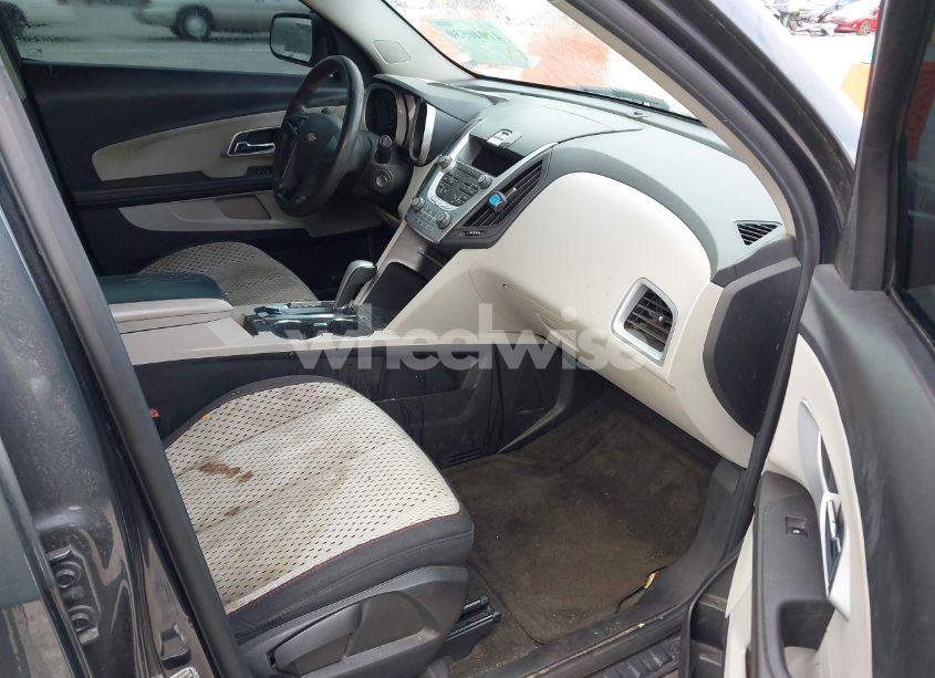 Photo 5 of 2011 Chevrolet Equinox LS (VIN 2GNALBEC4B1222565)