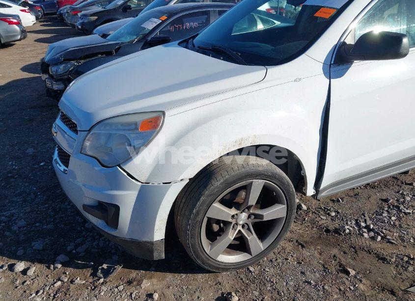 Photo 6 of 2011 Chevrolet Equinox LS (VIN 2GNALBEC5B1320620)