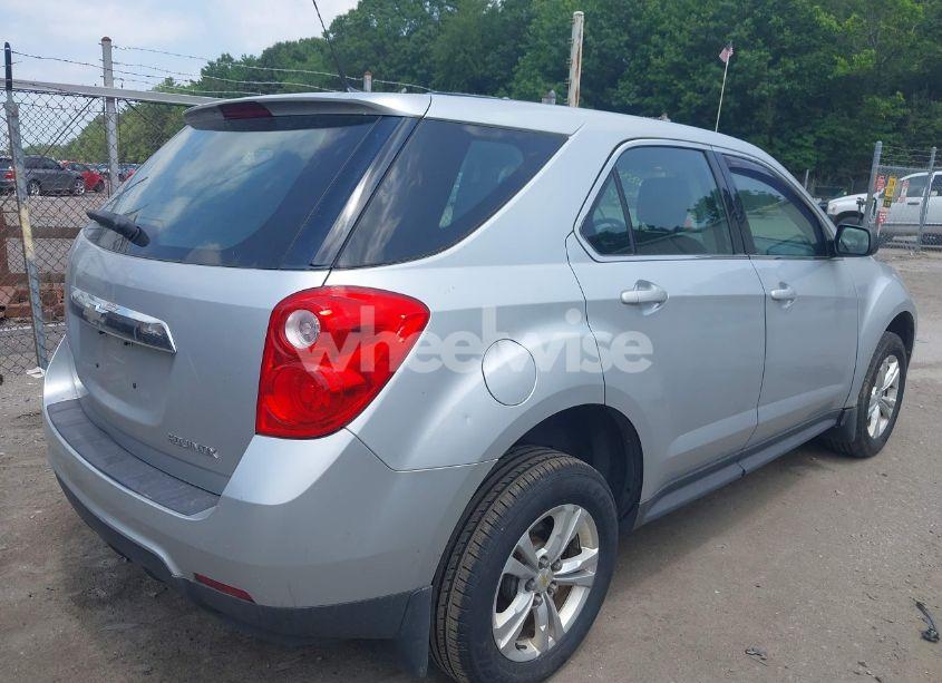 Photo 4 of 2011 Chevrolet Equinox LS (VIN 2GNALBEC6B1153300)