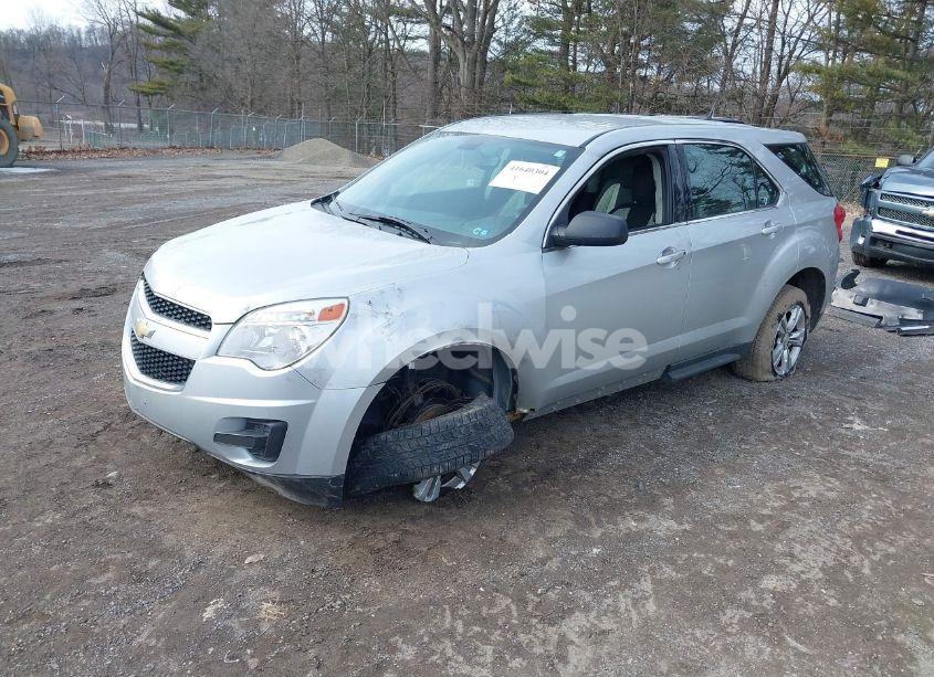 Photo 2 of 2011 Chevrolet Equinox LS (VIN 2GNALBEC8B1315458)