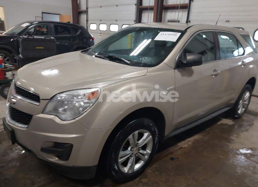 Photo 2 of 2011 Chevrolet Equinox LS (VIN 2GNALBEC9B1189885)