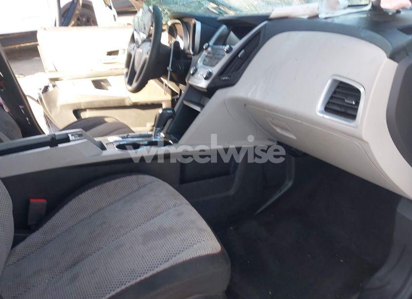 Photo 5 of 2016 Chevrolet Equinox LS (VIN 2GNALBEK0G1110814)