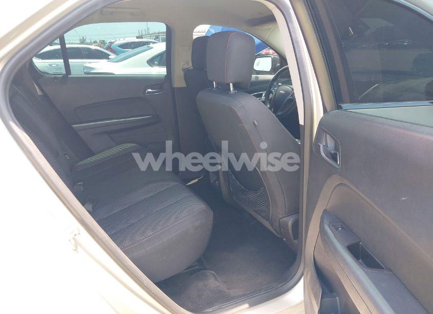 Photo 8 of 2016 Chevrolet Equinox LS (VIN 2GNALBEK0G1112062)