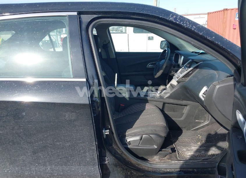 Photo 5 of 2016 Chevrolet Equinox LS (VIN 2GNALBEK0G1136717)