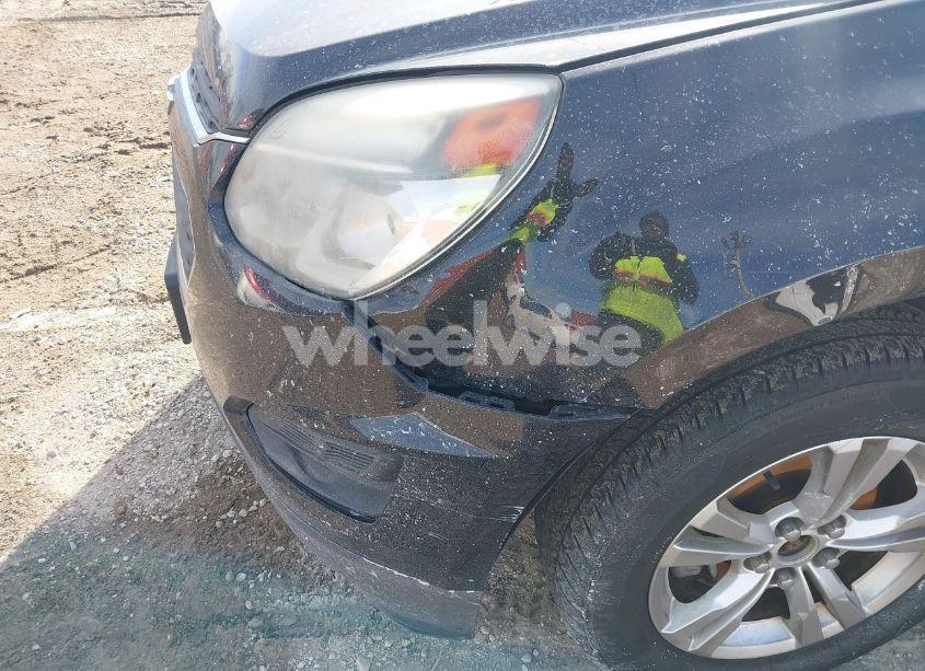 Photo 6 of 2016 Chevrolet Equinox LS (VIN 2GNALBEK0G1136717)