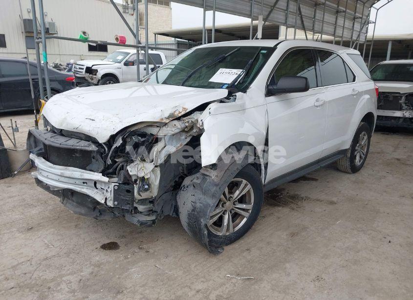 Photo 2 of 2016 Chevrolet Equinox LS (VIN 2GNALBEK0G1144624)