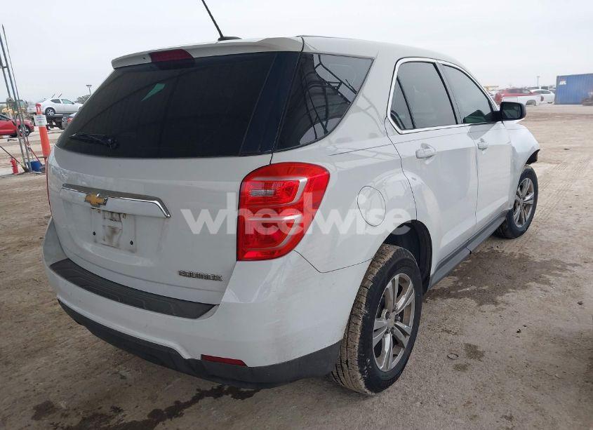 Photo 4 of 2016 Chevrolet Equinox LS (VIN 2GNALBEK0G1144624)
