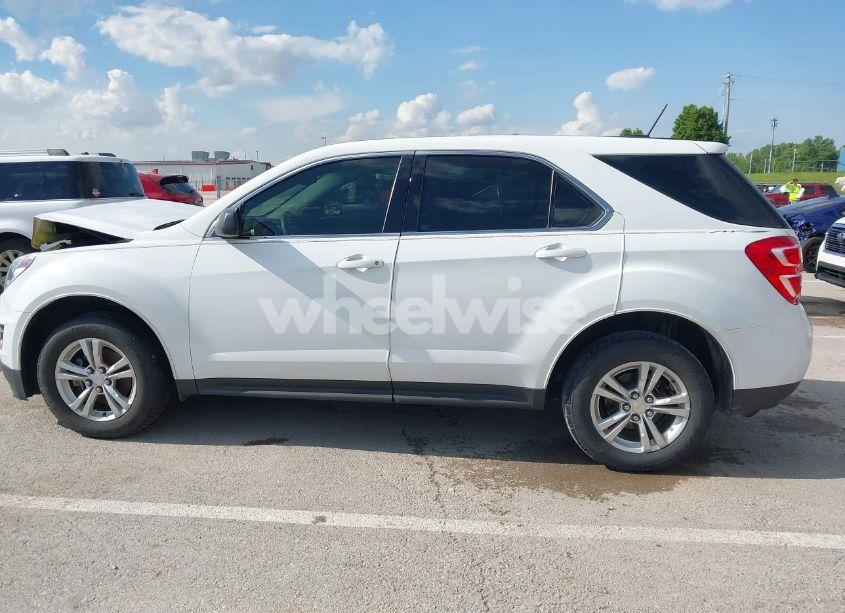 Photo 14 of 2017 Chevrolet Equinox LS (VIN 2GNALBEK0H1505187)