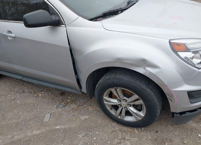 Photo 18 of 2017 Chevrolet Equinox LS (VIN 2GNALBEK0H1524919)