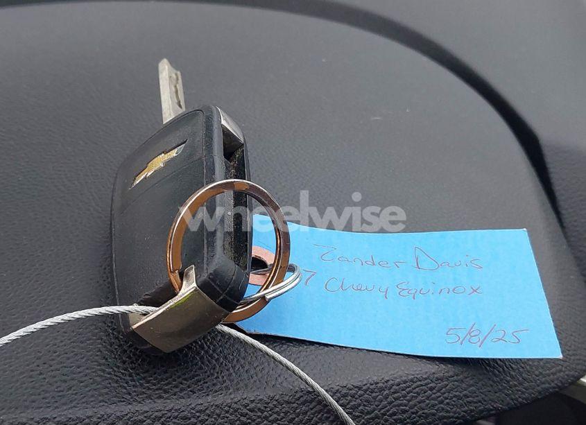 Photo 11 of 2017 Chevrolet Equinox LS (VIN 2GNALBEK0H1526492)