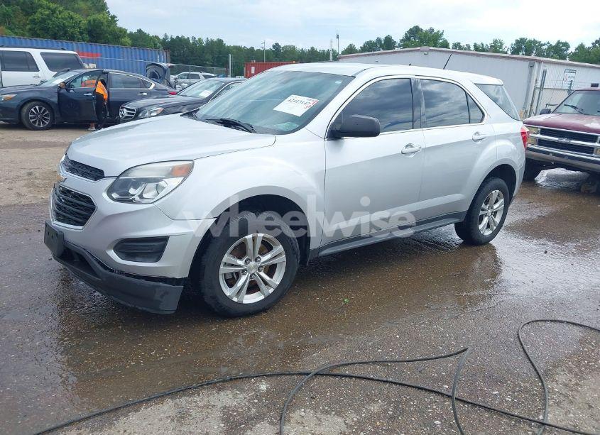 Photo 2 of 2017 Chevrolet Equinox LS (VIN 2GNALBEK0H1526492)
