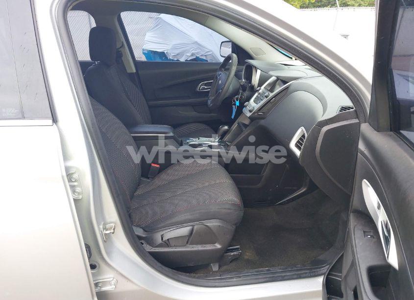 Photo 5 of 2017 Chevrolet Equinox LS (VIN 2GNALBEK0H1526492)