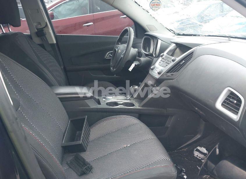 Photo 5 of 2017 Chevrolet Equinox LS (VIN 2GNALBEK0H1530638)