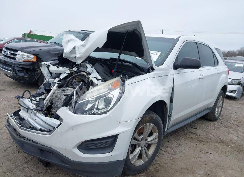 Photo 2 of 2017 Chevrolet Equinox LS (VIN 2GNALBEK0H1543261)