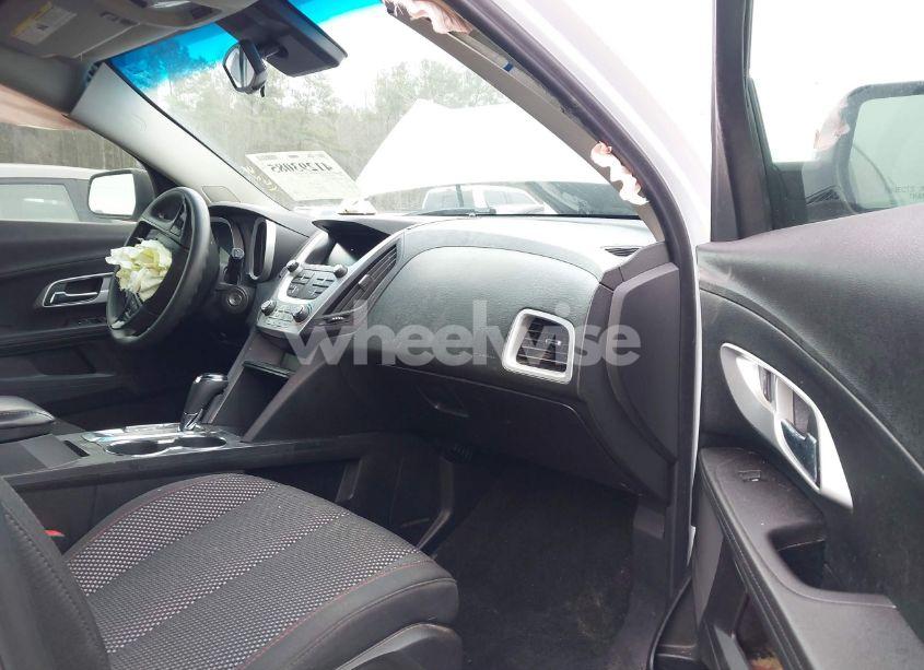 Photo 5 of 2017 Chevrolet Equinox LS (VIN 2GNALBEK0H1543261)