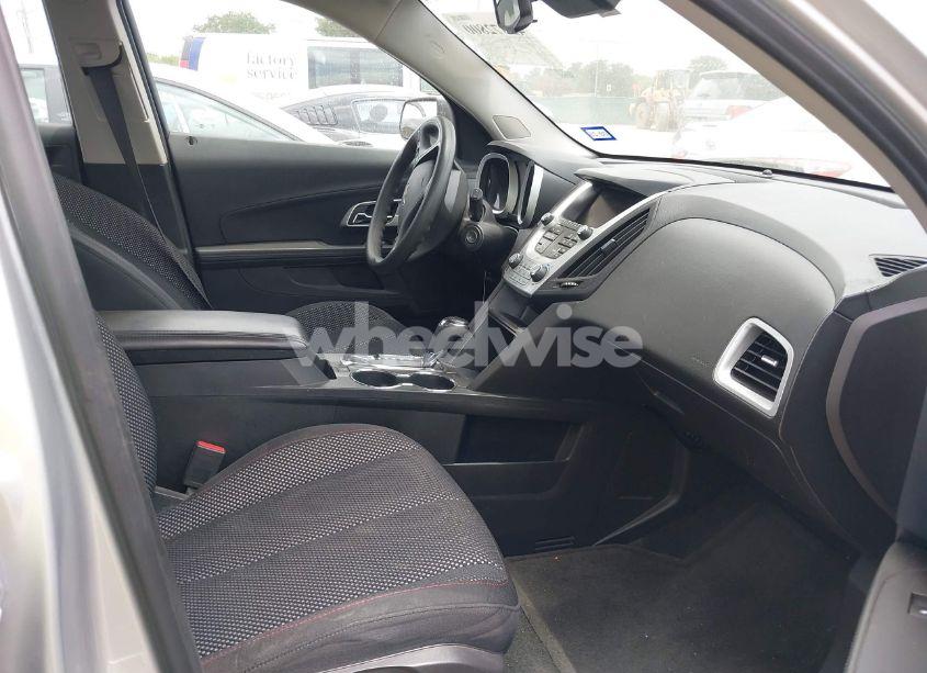 Photo 5 of 2017 Chevrolet Equinox LS (VIN 2GNALBEK0H1564594)