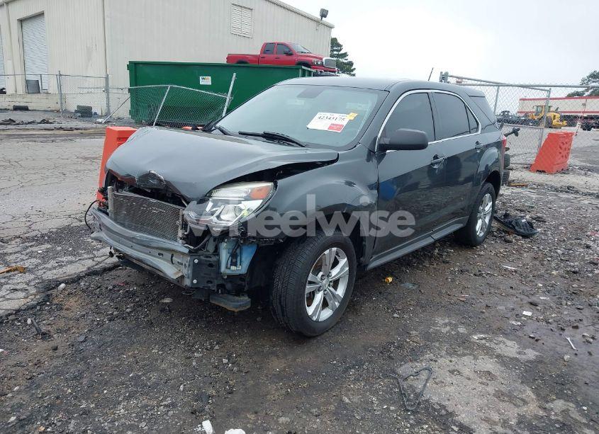 Photo 2 of 2017 Chevrolet Equinox LS (VIN 2GNALBEK0H1565034)