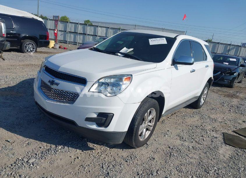 Photo 2 of 2013 Chevrolet Equinox LS (VIN 2GNALBEK1D1181130)
