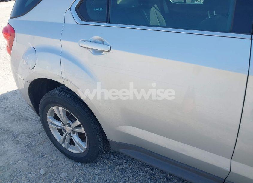 Photo 13 of 2013 Chevrolet Equinox LS (VIN 2GNALBEK1D6383274)