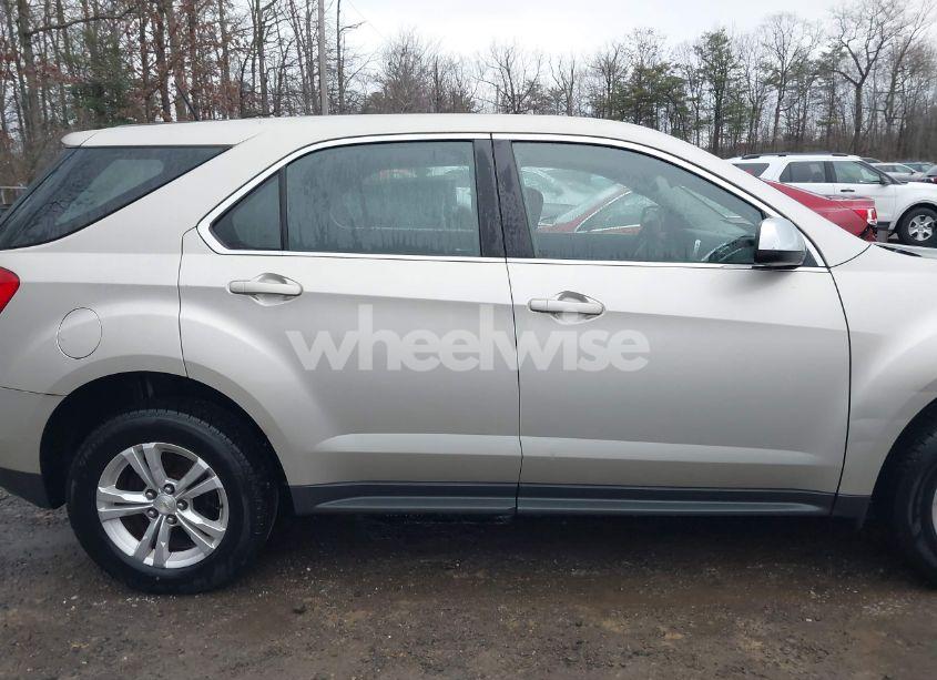 Photo 13 of 2013 Chevrolet Equinox LS (VIN 2GNALBEK1D6413700)