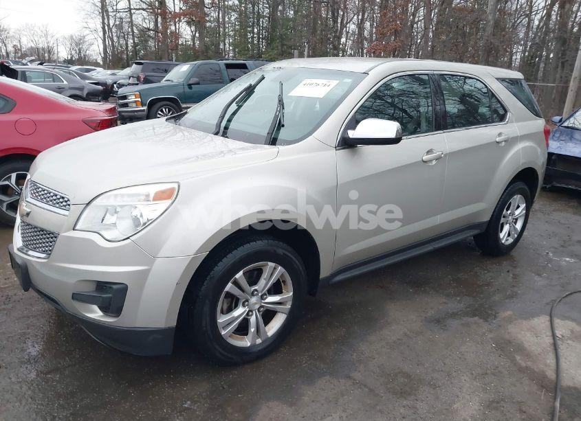 Photo 2 of 2013 Chevrolet Equinox LS (VIN 2GNALBEK1D6413700)