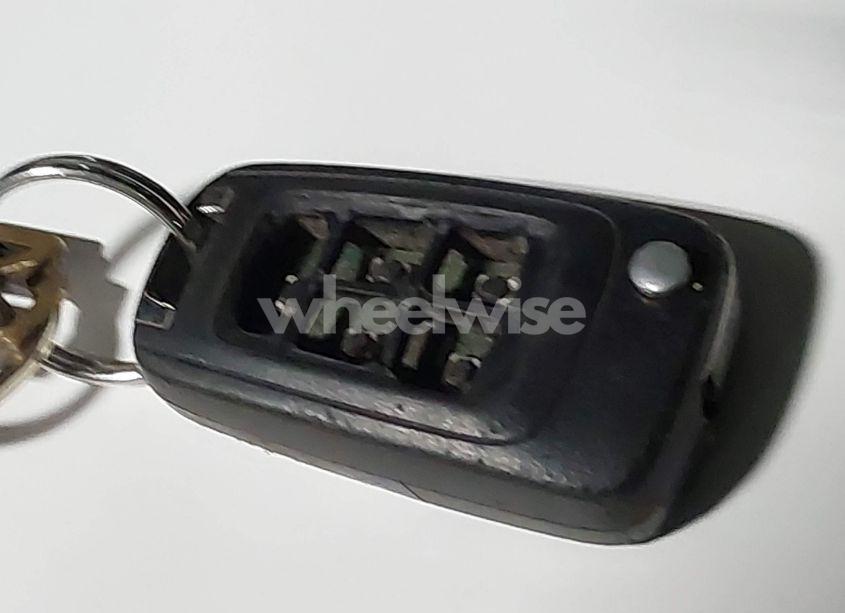 Photo 11 of 2015 Chevrolet Equinox 1LT (VIN 2GNALBEK1F6256169)