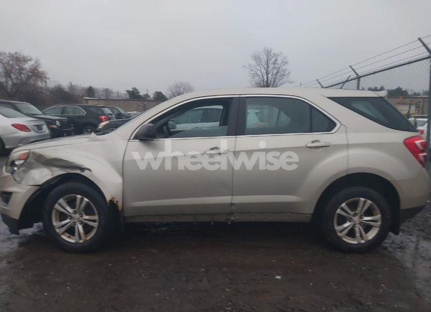 Photo 13 of 2016 Chevrolet Equinox LS (VIN 2GNALBEK1G1109221)