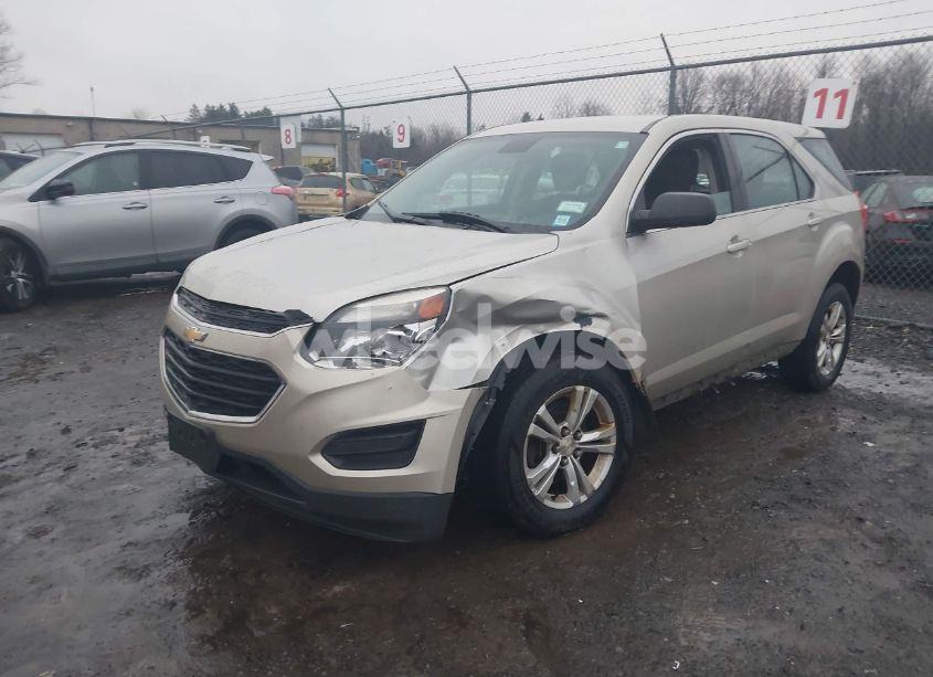 Photo 2 of 2016 Chevrolet Equinox LS (VIN 2GNALBEK1G1109221)