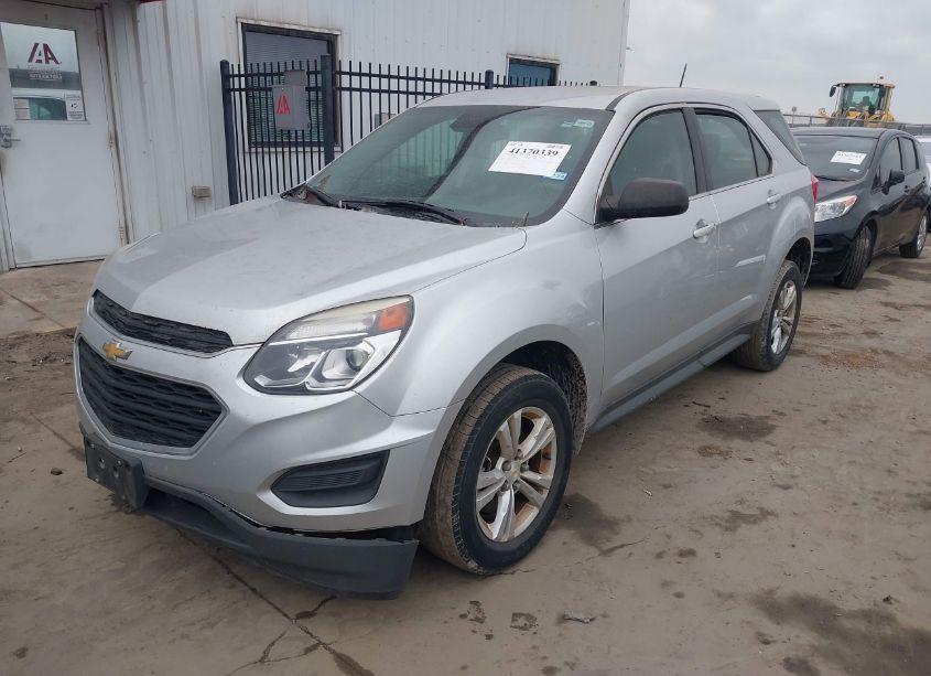 Photo 2 of 2016 Chevrolet Equinox LS (VIN 2GNALBEK1G6100859)