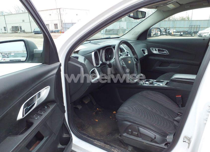 Photo 17 of 2016 Chevrolet Equinox LS (VIN 2GNALBEK1G6332703)