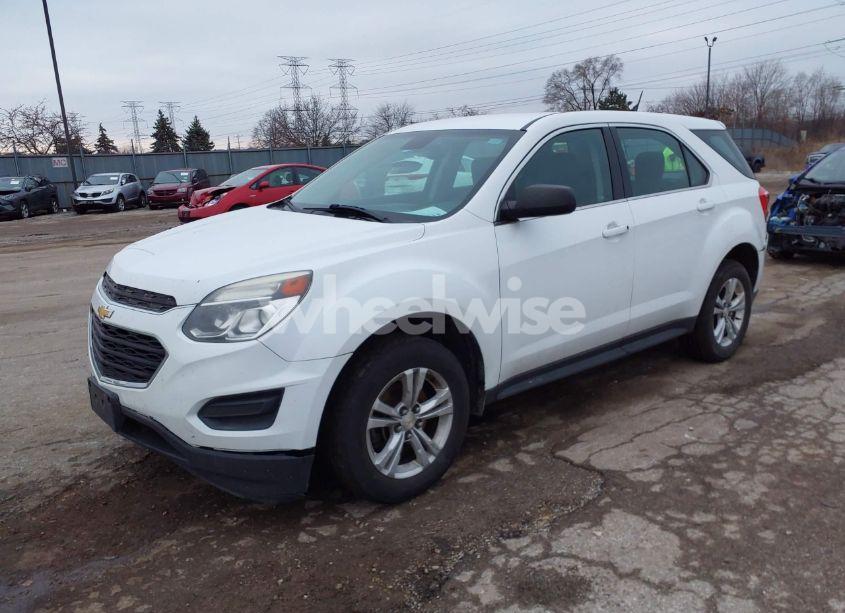 Photo 2 of 2016 Chevrolet Equinox LS (VIN 2GNALBEK1G6332703)