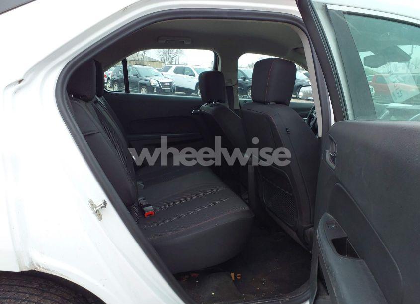 Photo 8 of 2016 Chevrolet Equinox LS (VIN 2GNALBEK1G6332703)