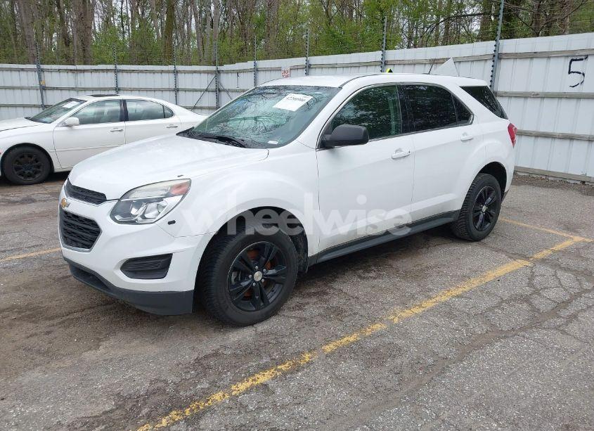 Photo 2 of 2017 Chevrolet Equinox LS (VIN 2GNALBEK1H1531216)