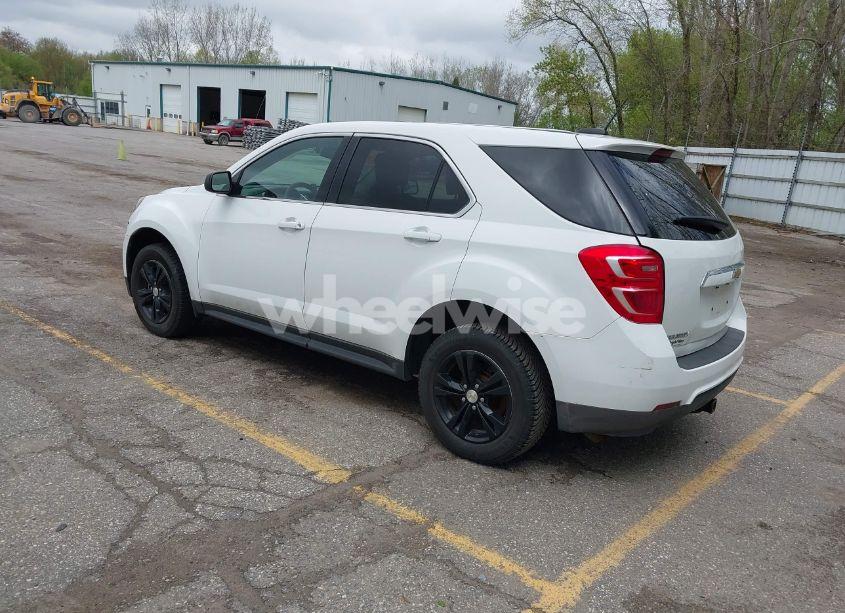 Photo 3 of 2017 Chevrolet Equinox LS (VIN 2GNALBEK1H1531216)